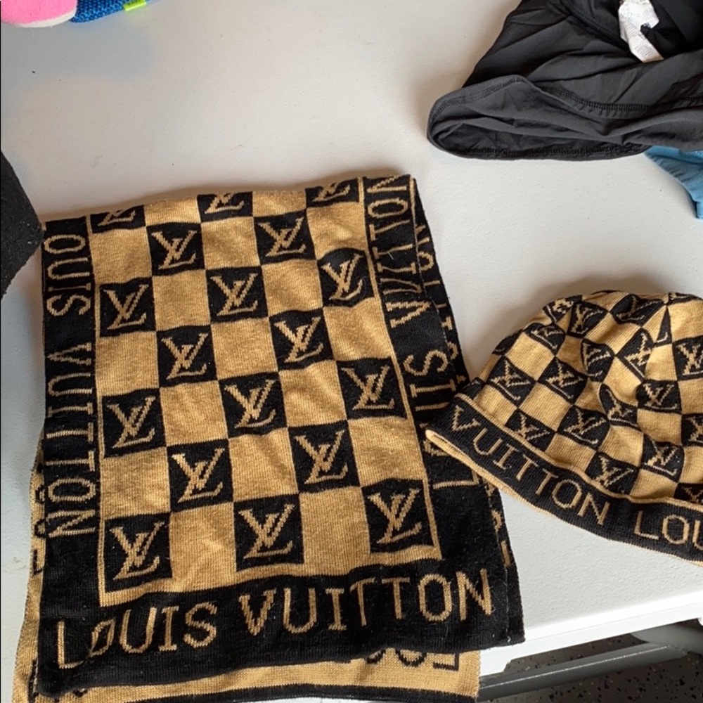 Scarves bundle plus matching hat, 3 items total